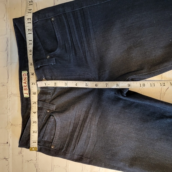 J Brand Dark Low Rise Wash Straight Leg Four Way Stretch Jeans Blue Size 25 - Picture 8 of 9
